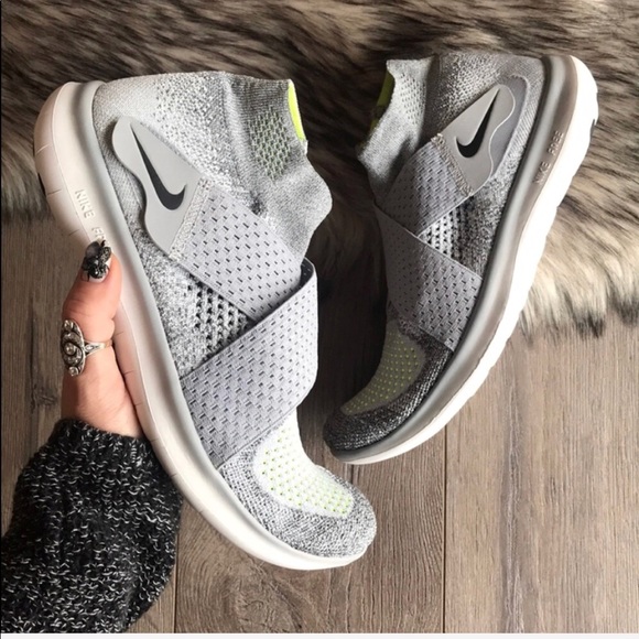 NWT Nike Free RN Flyknit - Picture 5 of 6